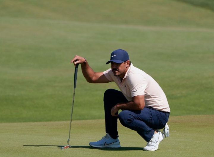 Brooks Koepka irked by crowd at 18, says injured knee 'got dinged a few times'
